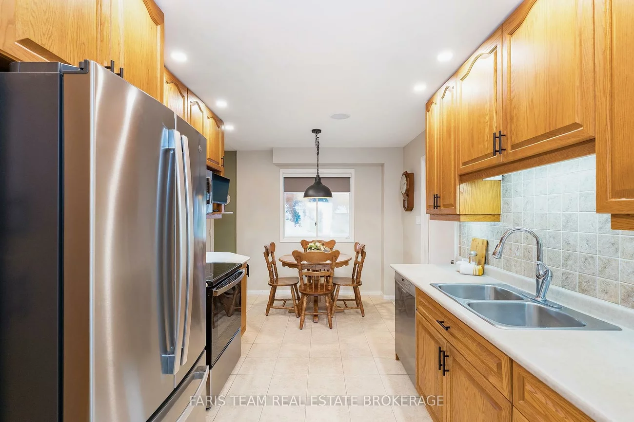 2275, Webb, Stroud, Innisfil