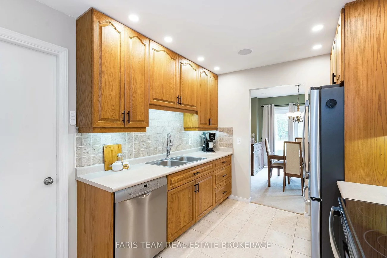 2275, Webb, Stroud, Innisfil