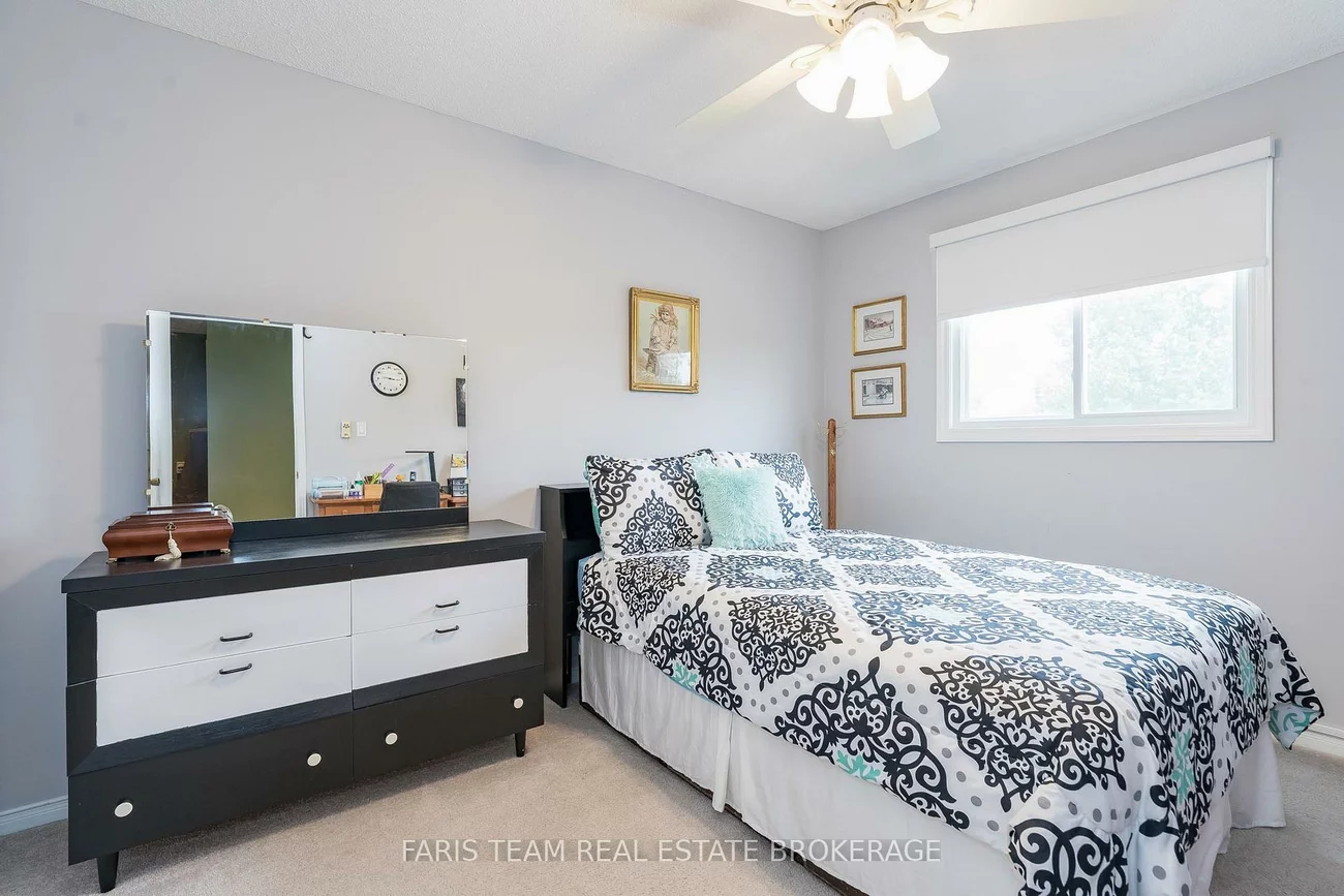 2275, Webb, Stroud, Innisfil