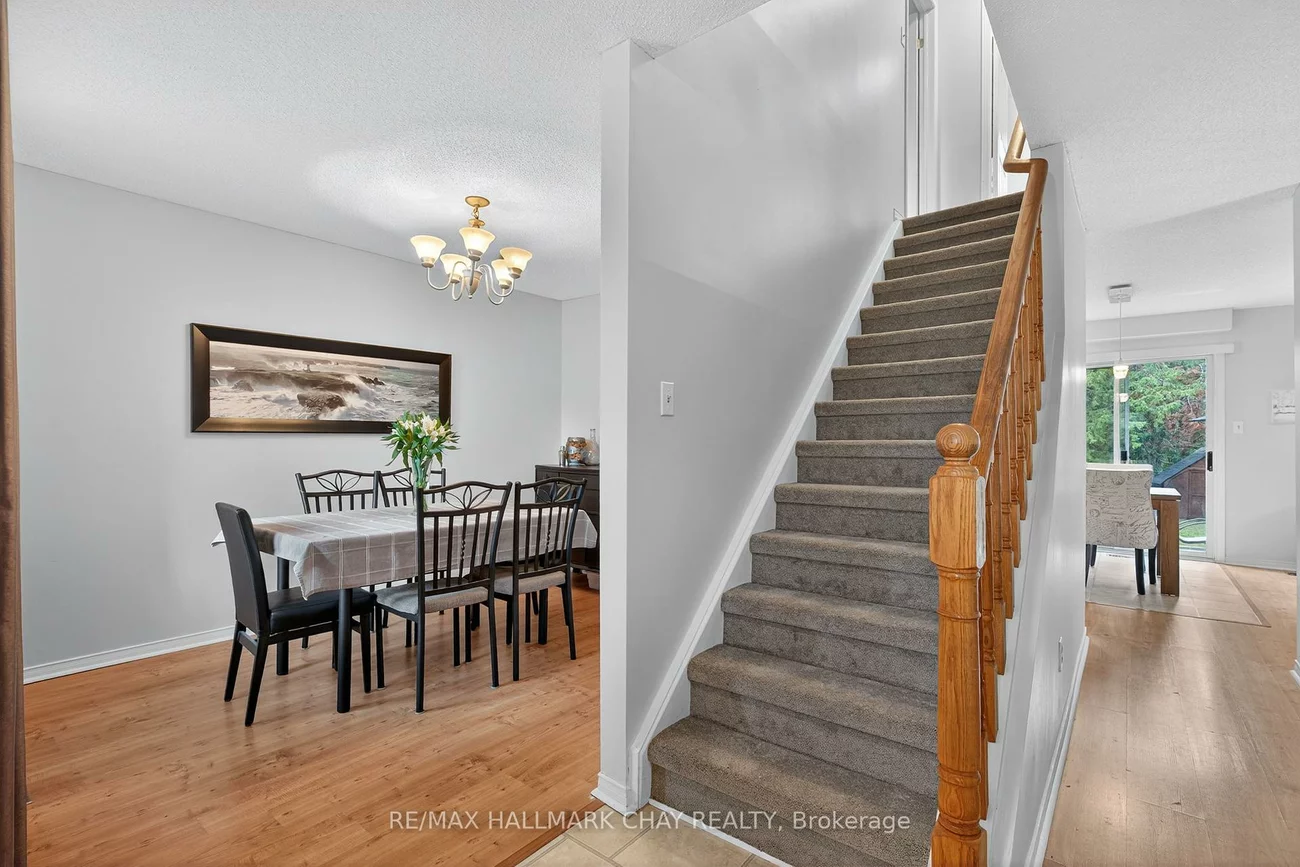 992, Anna Maria, Alcona, Innisfil