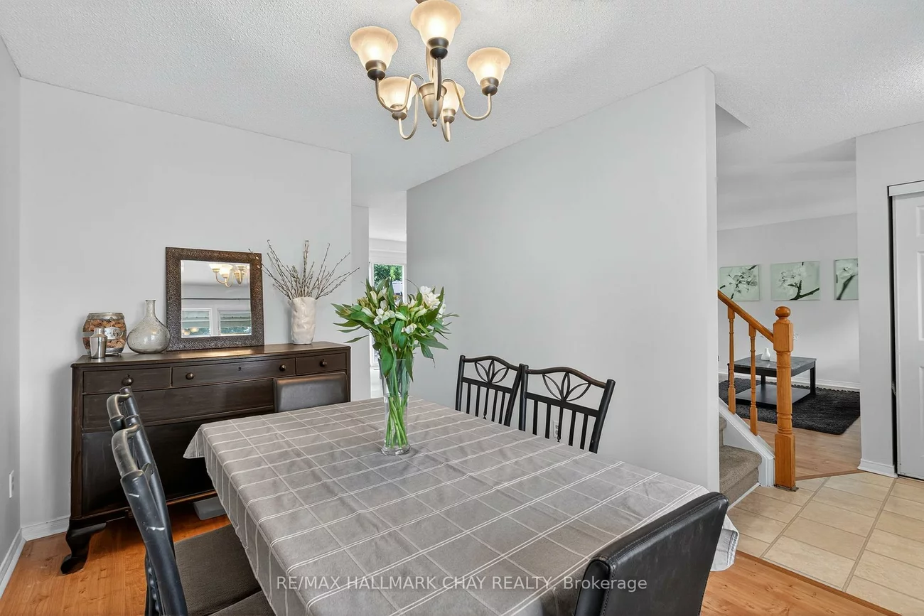 992, Anna Maria, Alcona, Innisfil