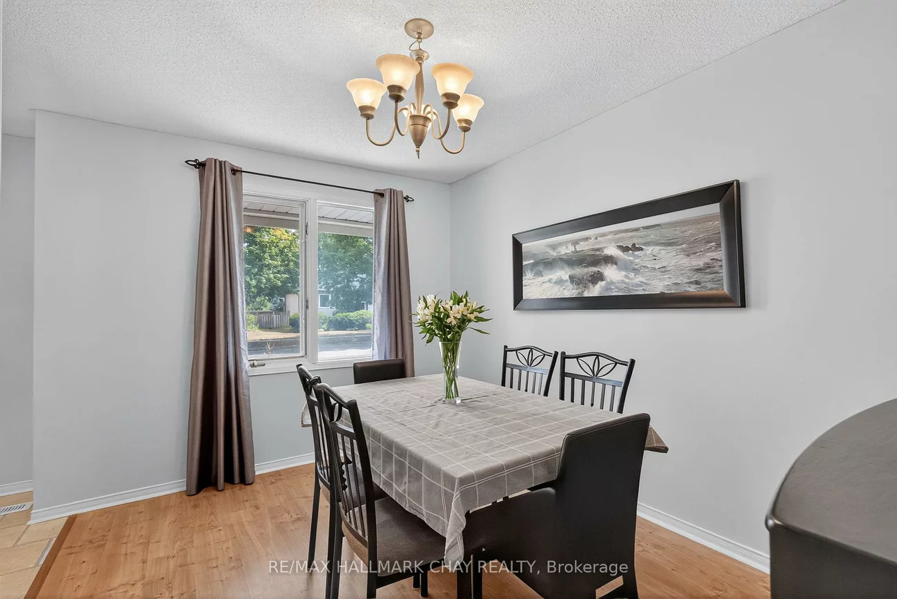 992, Anna Maria, Alcona, Innisfil
