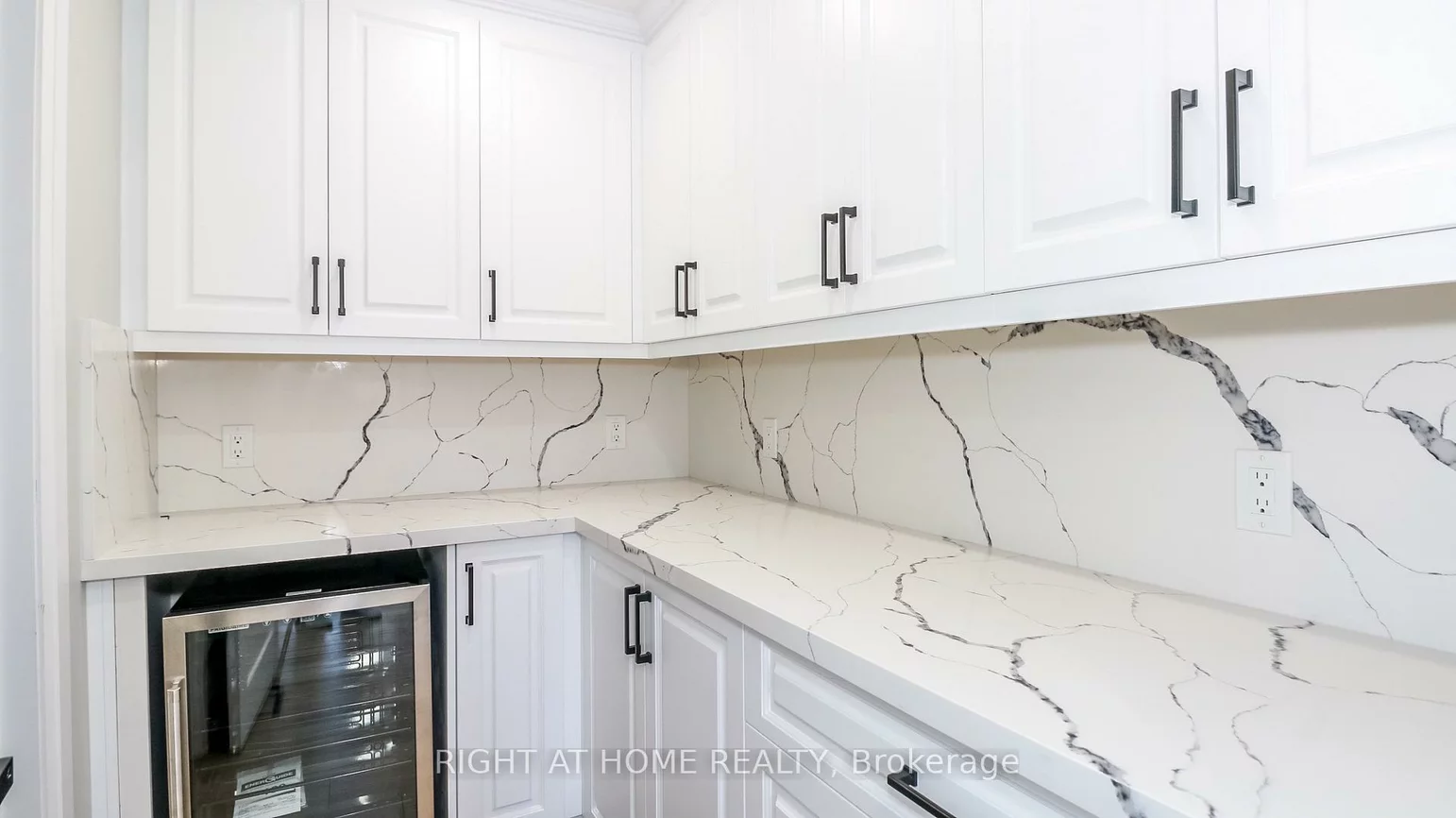 1012, Ferrier, Lefroy, Innisfil