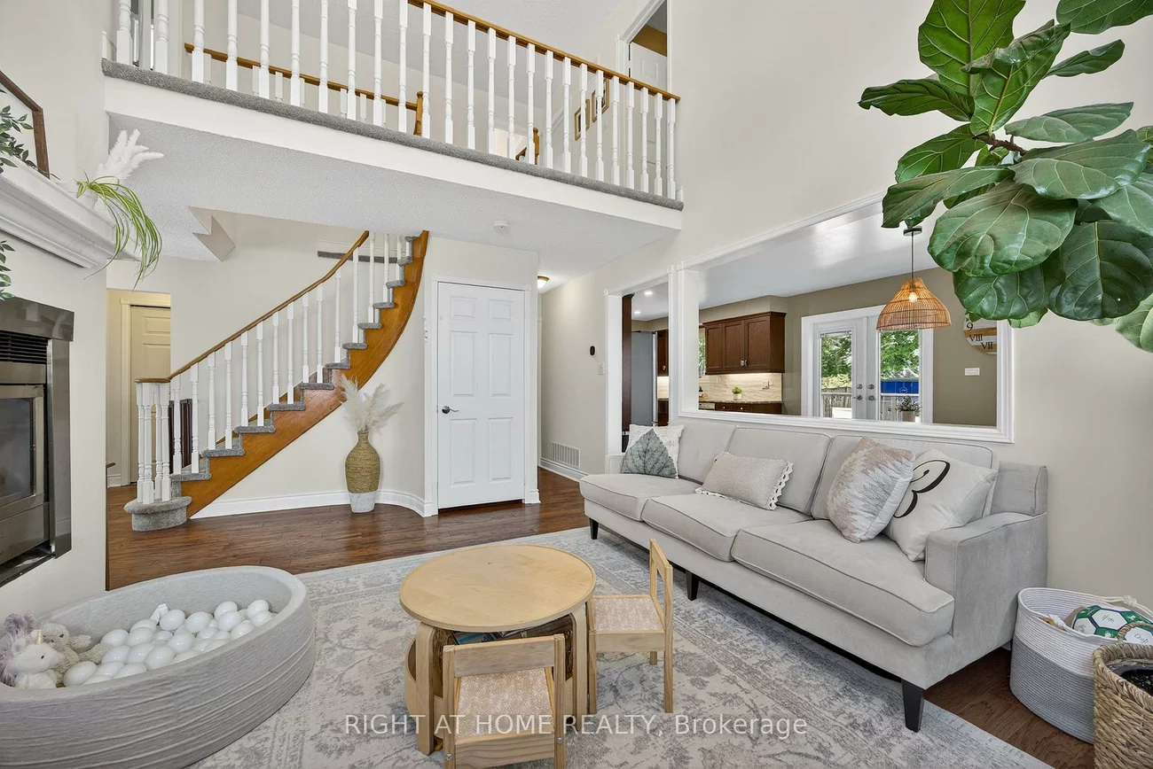 1012, Linden, Alcona, Innisfil