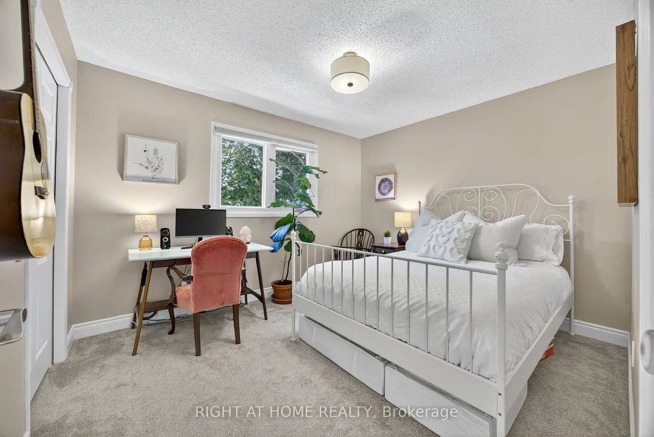 1012, Linden, Alcona, Innisfil