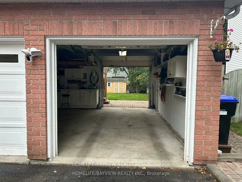 999, Anna Maria, Alcona, Innisfil