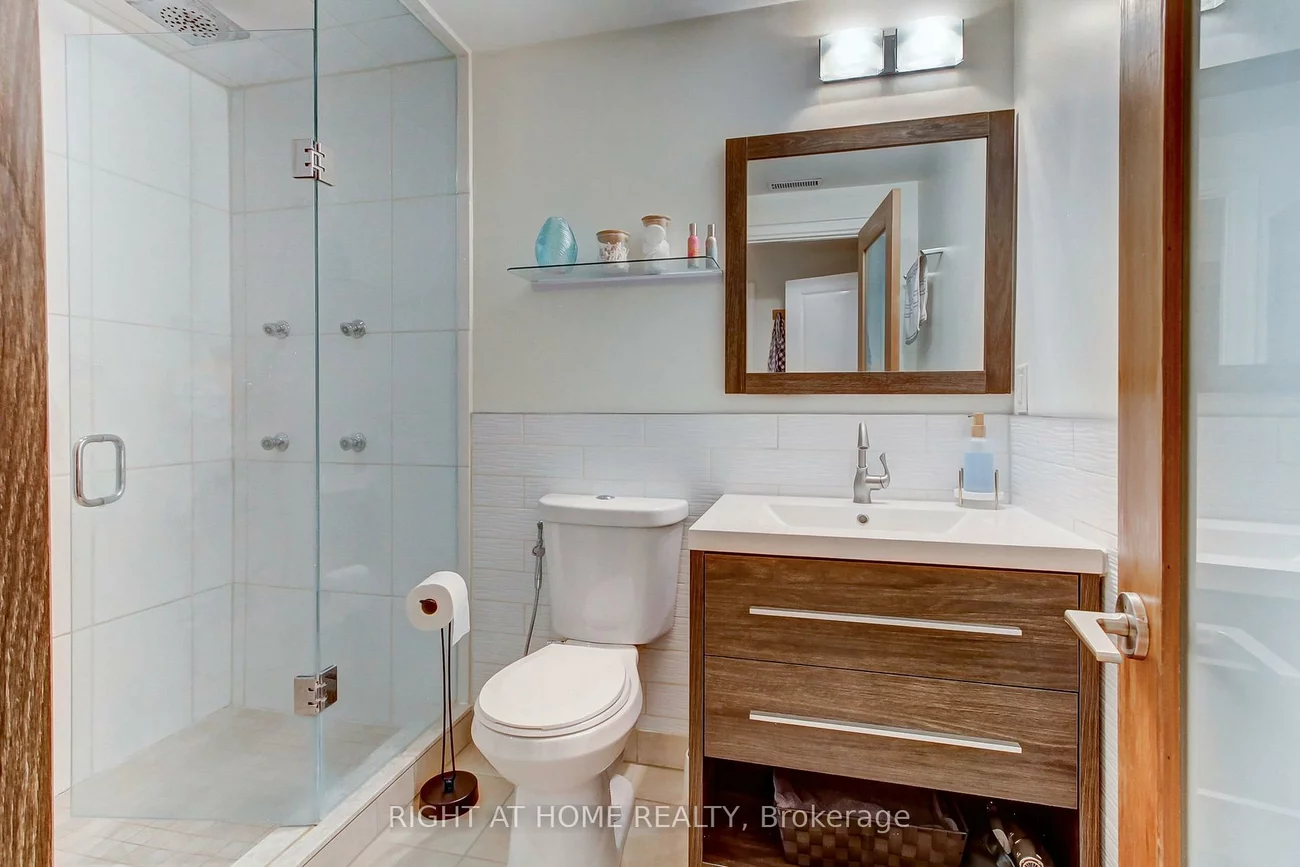 2706, Shering, Stroud, Innisfil