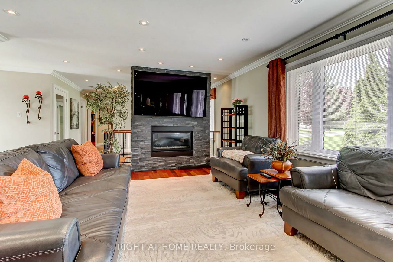 2706, Shering, Stroud, Innisfil