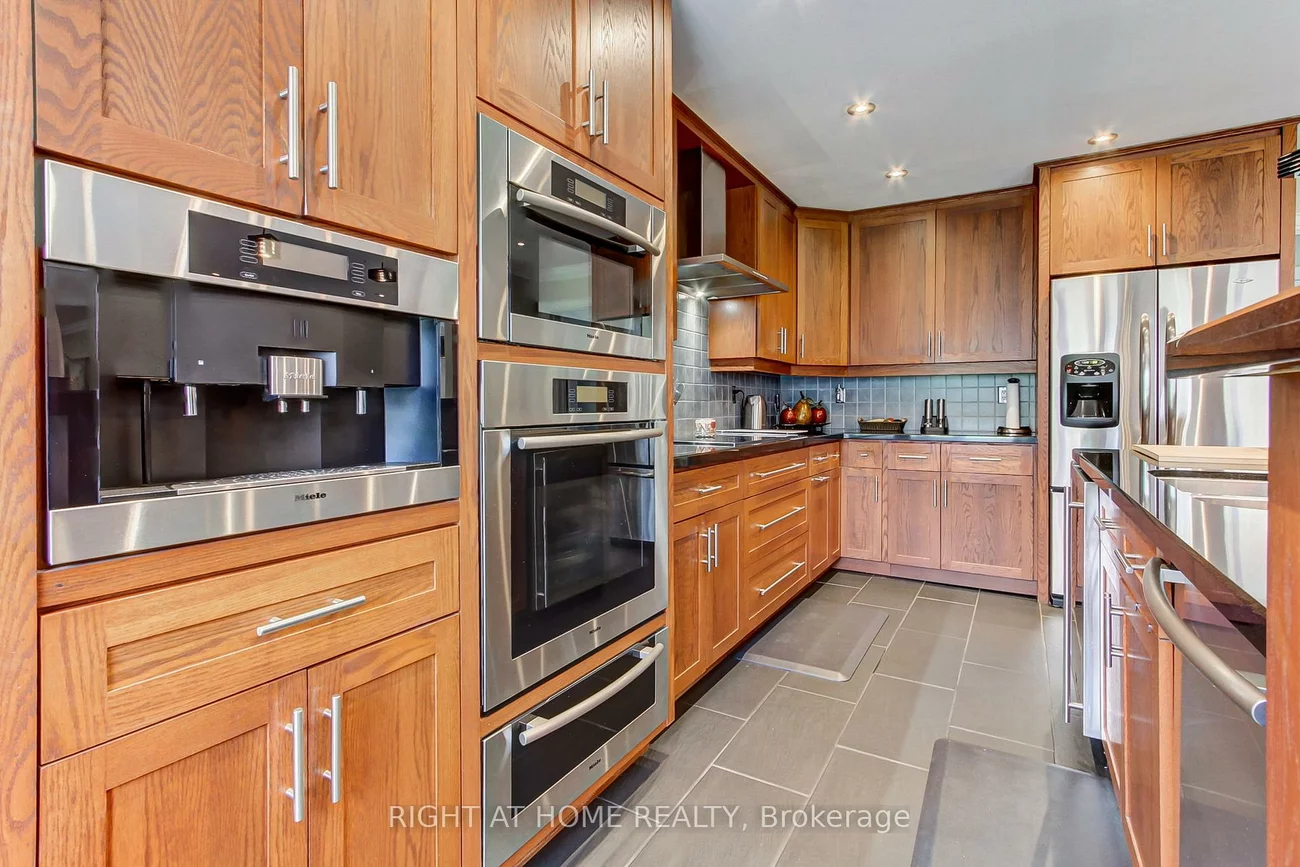 2706, Shering, Stroud, Innisfil