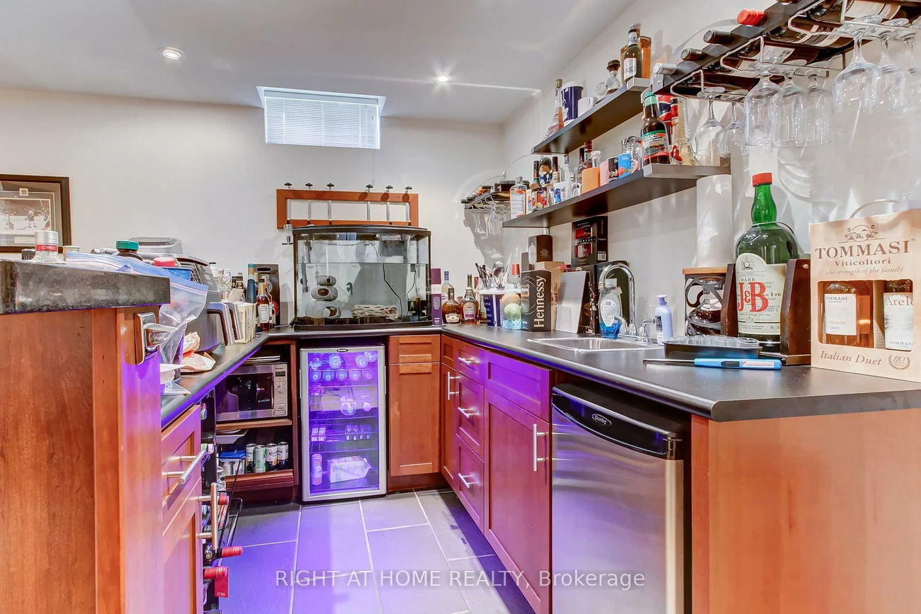 2706, Shering, Stroud, Innisfil