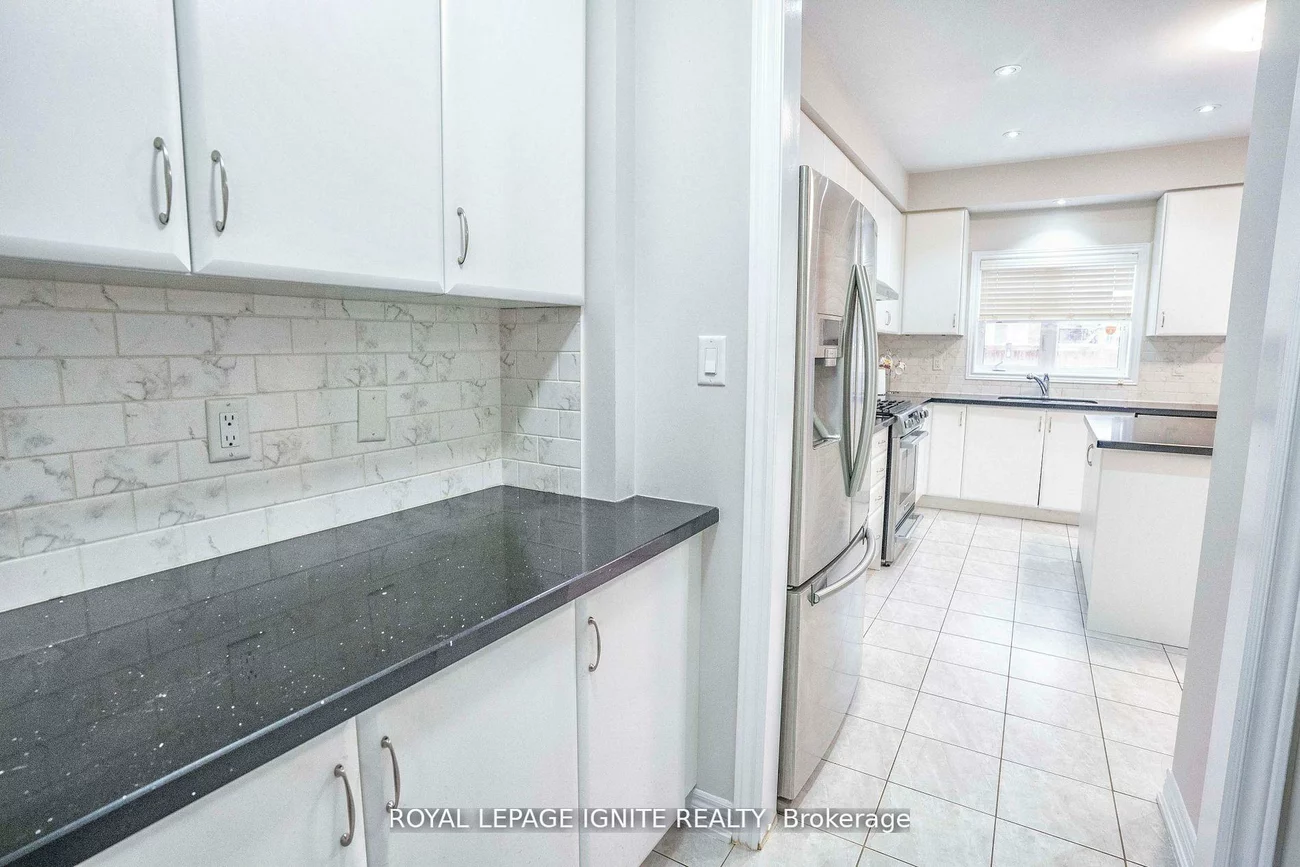 1382, Dallman, Lefroy, Innisfil