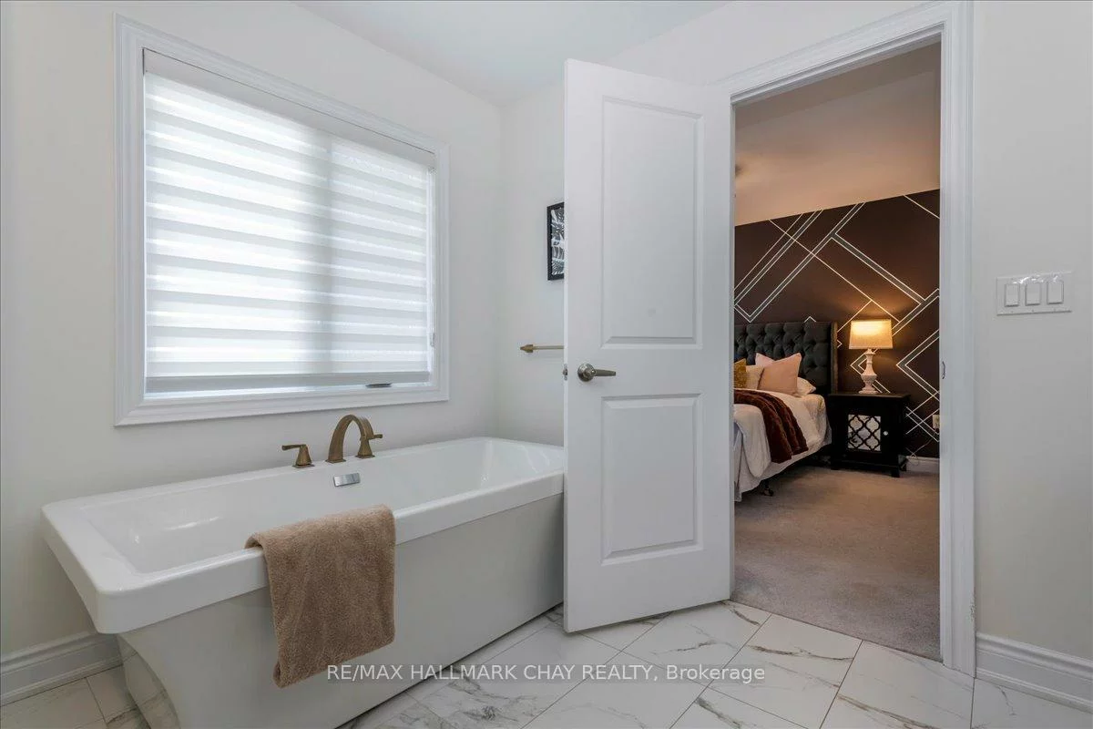 2127, Wilson, Alcona, Innisfil