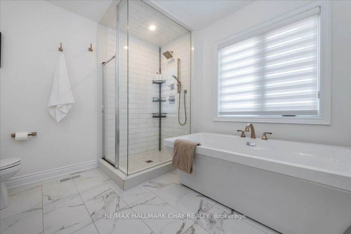 2127, Wilson, Alcona, Innisfil