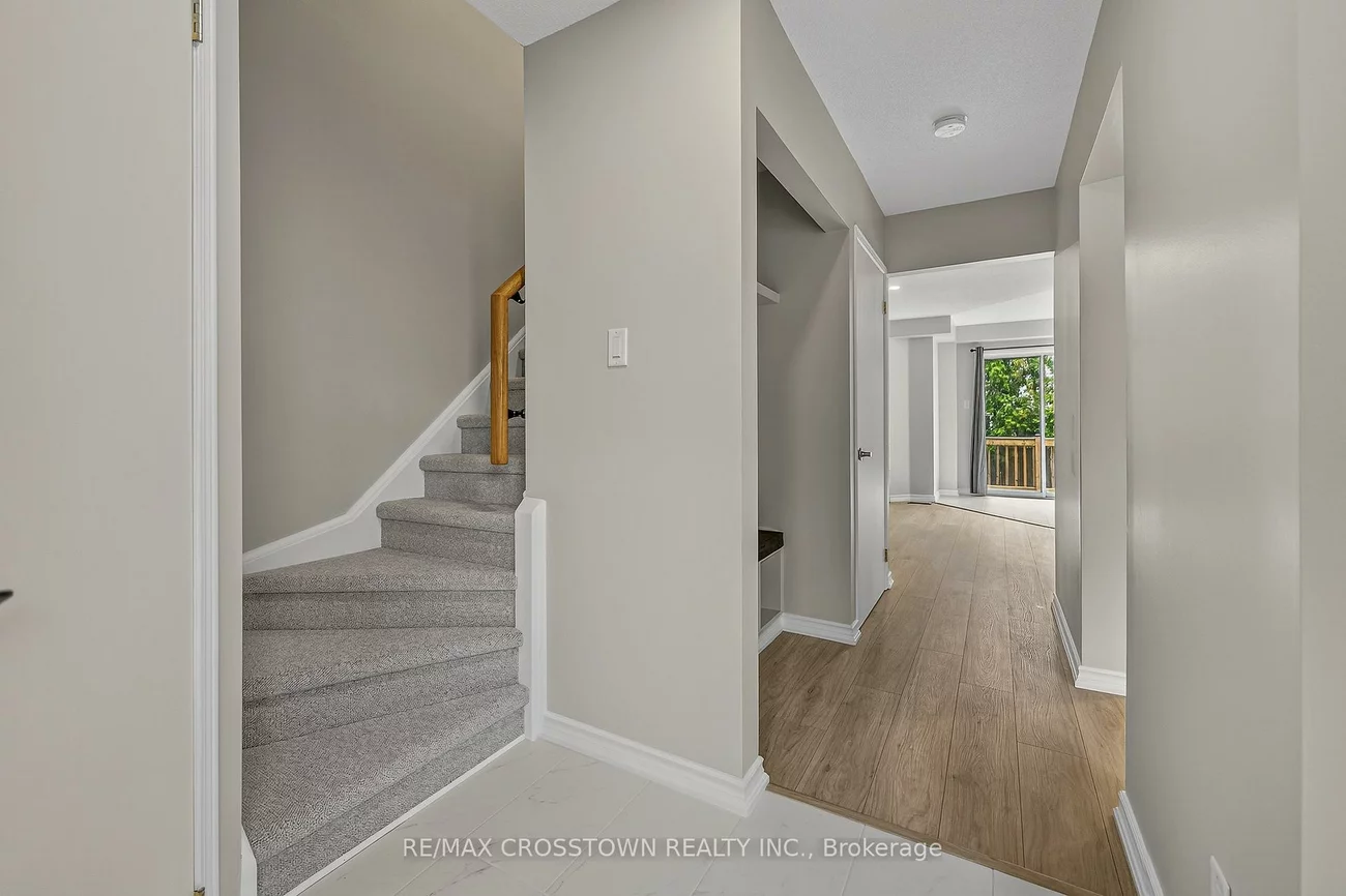 1271, Huron, Alcona, Innisfil