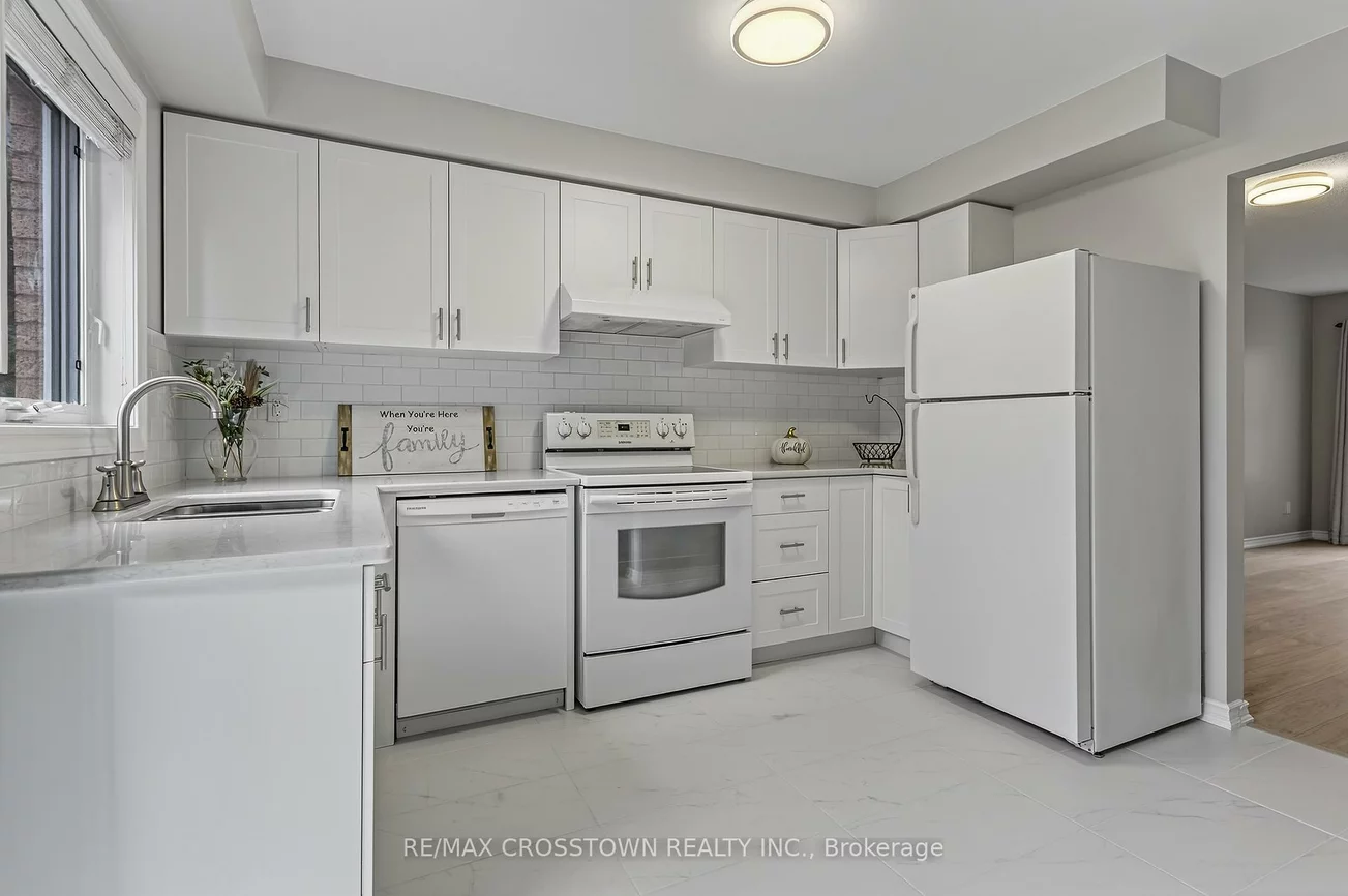1271, Huron, Alcona, Innisfil