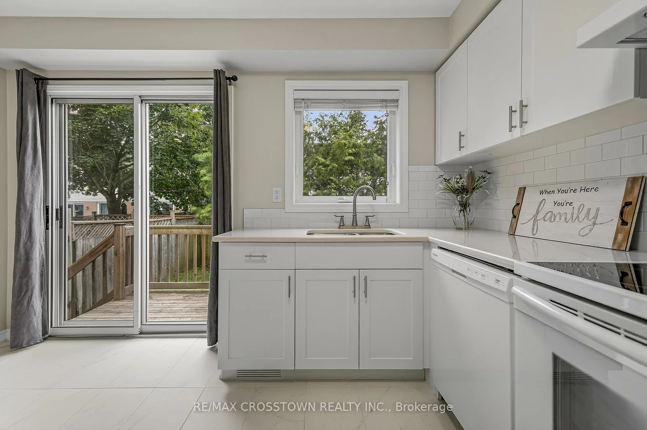 1271, Huron, Alcona, Innisfil