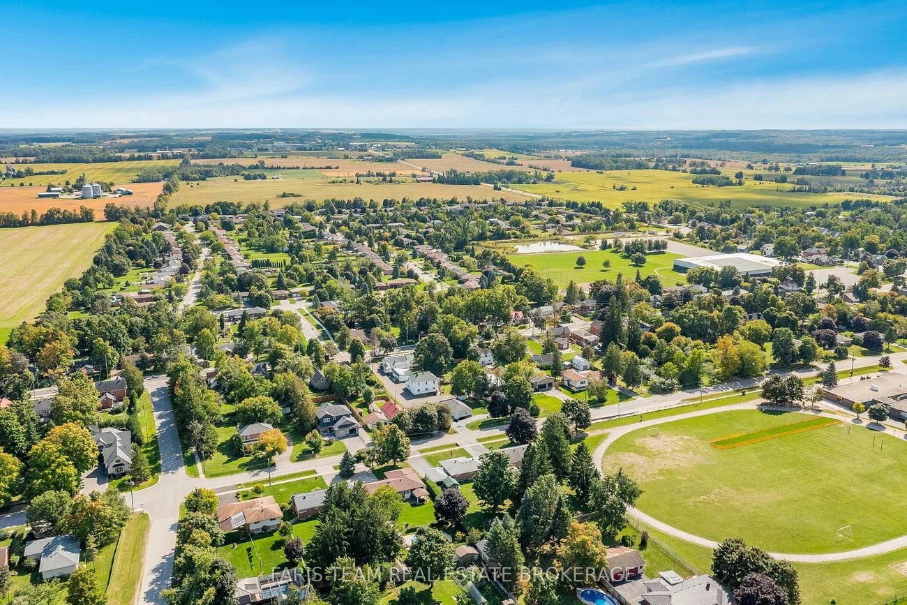 2108, Victoria, Stroud, Innisfil