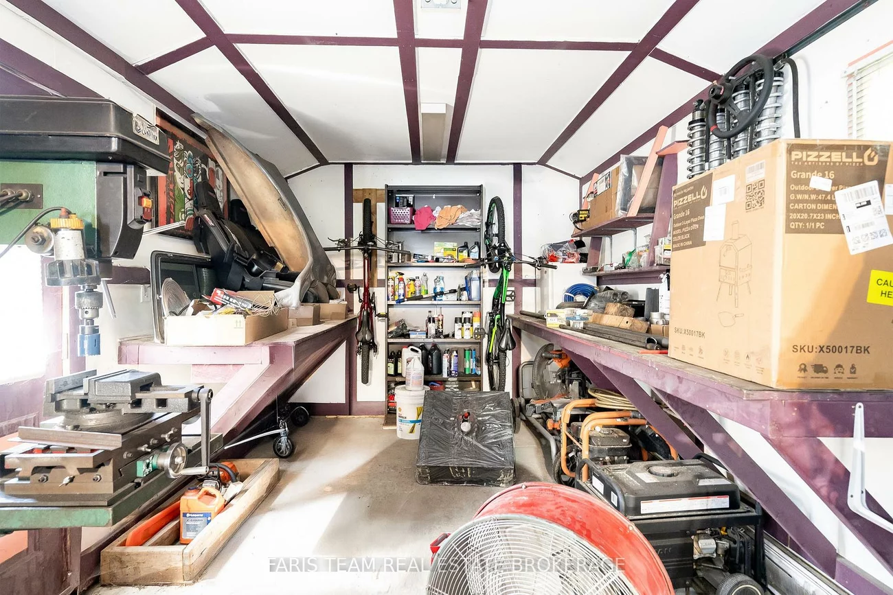 2108, Victoria, Stroud, Innisfil