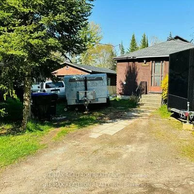 2439, Wallace, Alcona, Innisfil
