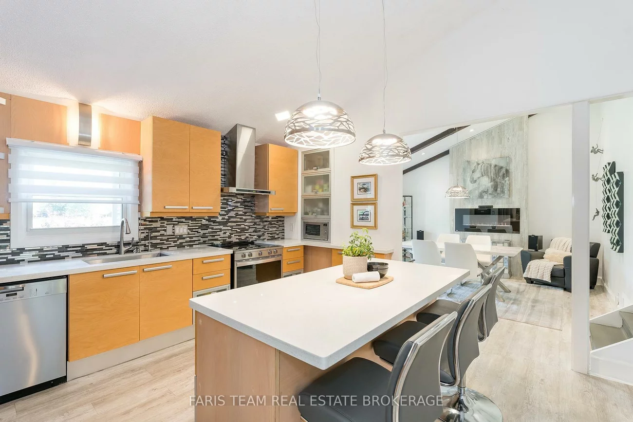 210, Parkview, Churchill, Innisfil
