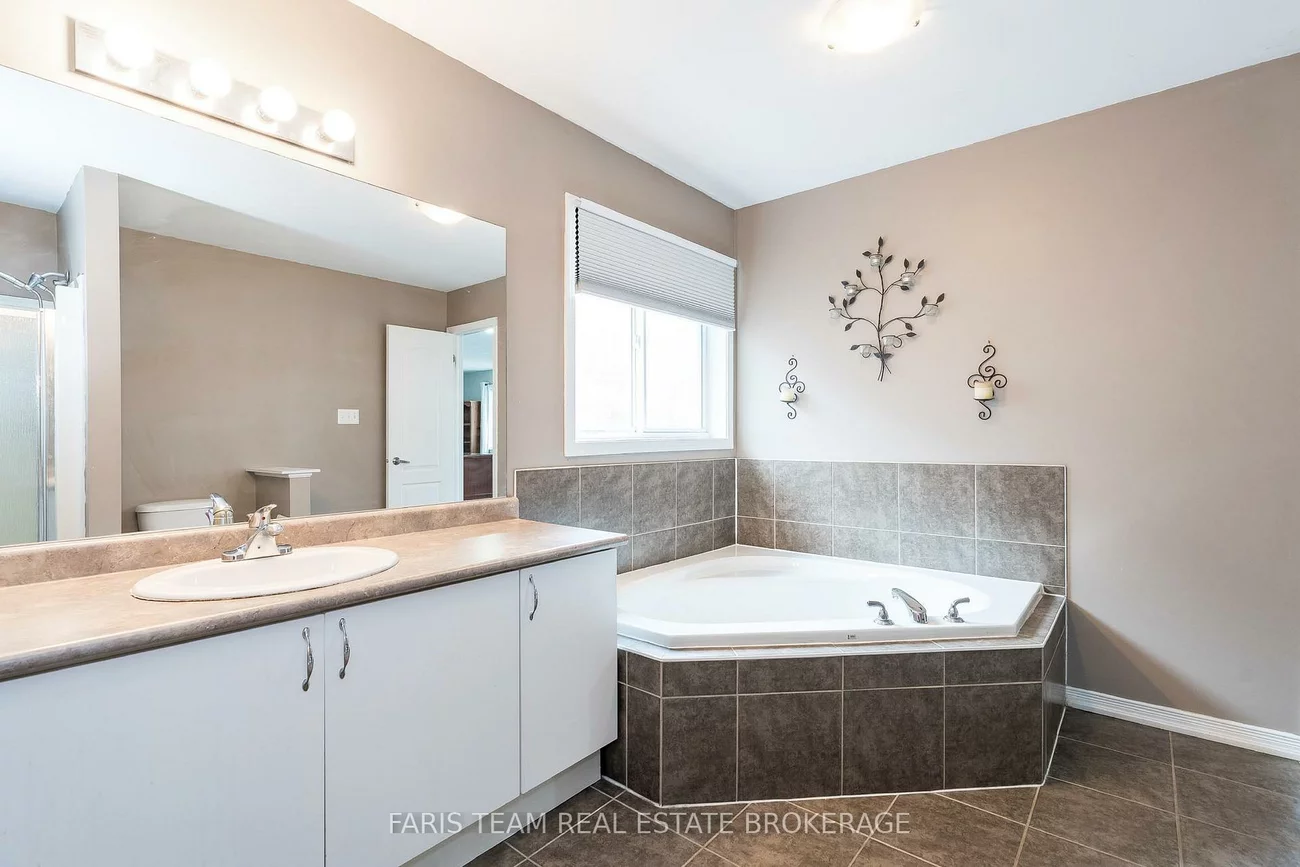 1373, Hunter, Alcona, Innisfil