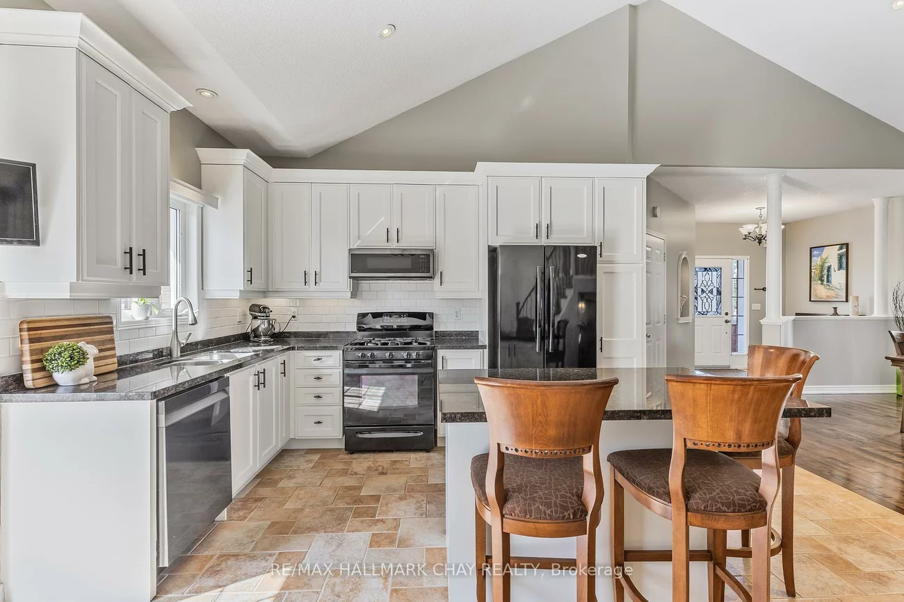 1143, Booth, Alcona, Innisfil