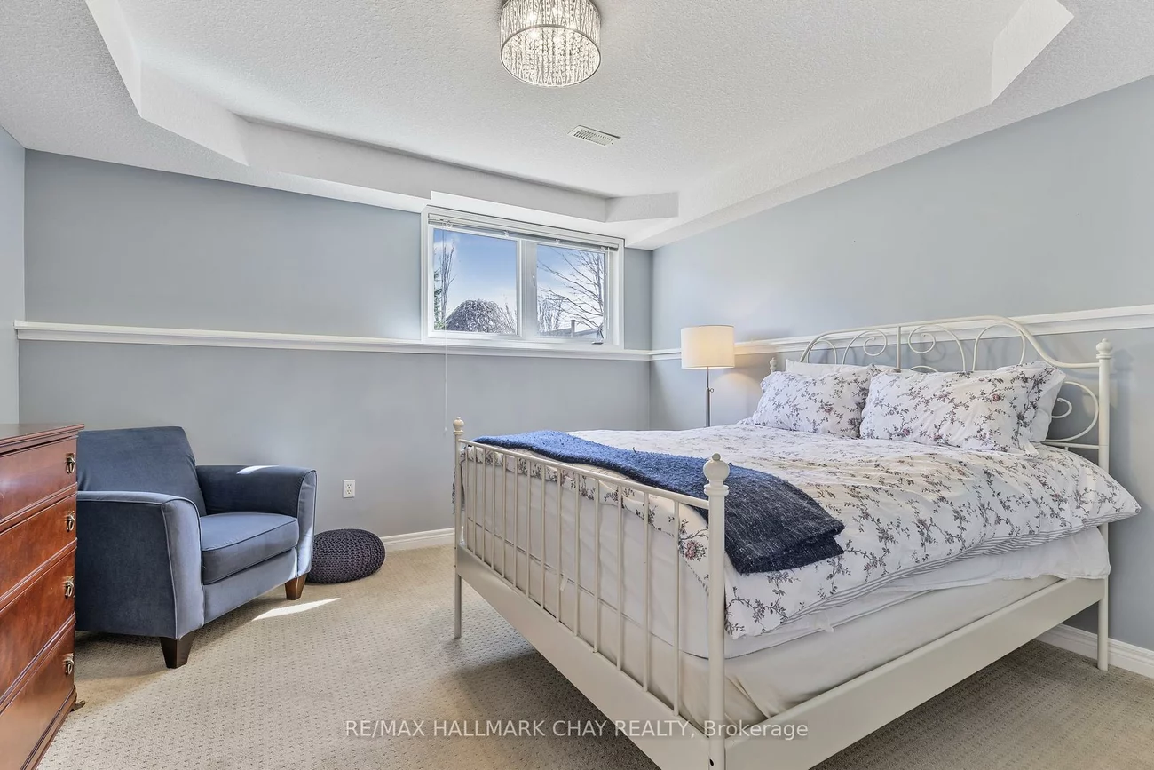 1143, Booth, Alcona, Innisfil