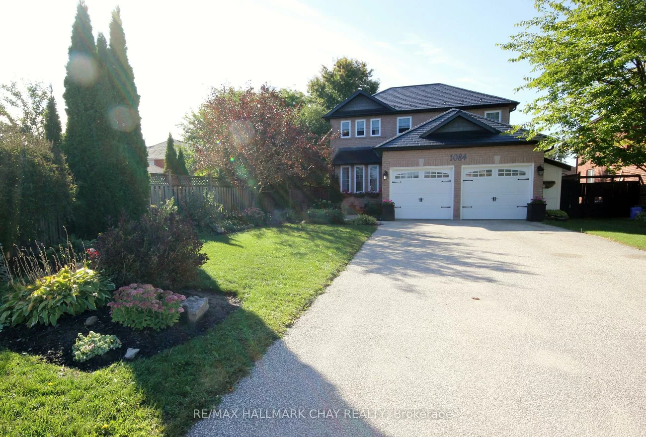 1084, Winnifred, Alcona, Innisfil