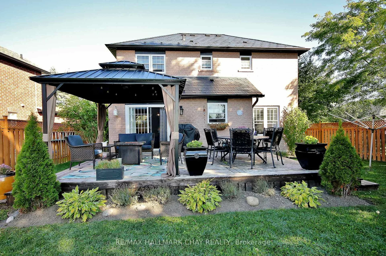 1084, Winnifred, Alcona, Innisfil