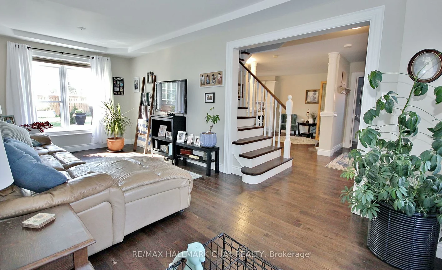 1084, Winnifred, Alcona, Innisfil