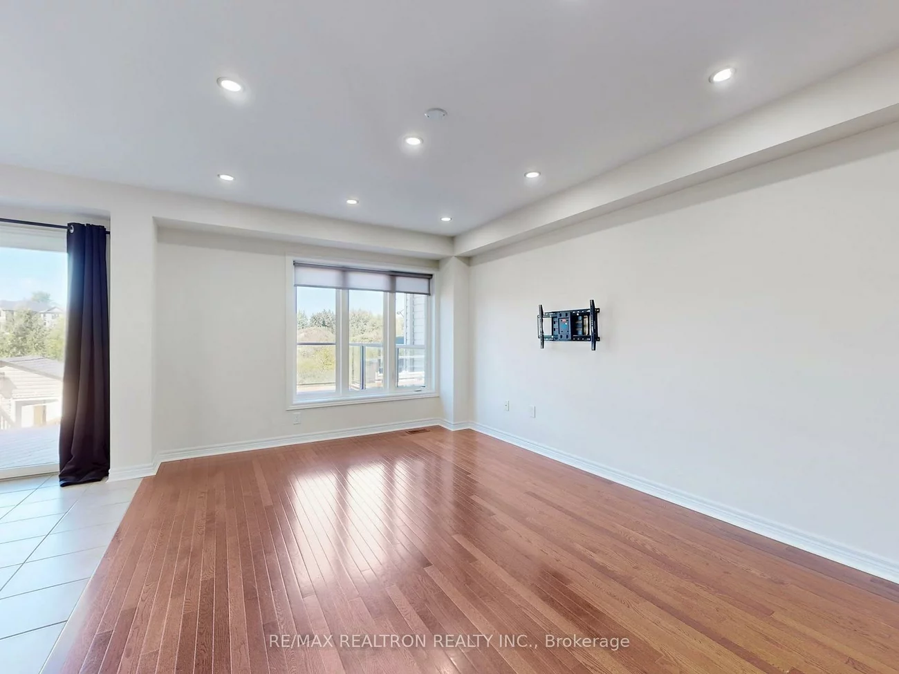 1192, Mary-Lou, Alcona, Innisfil