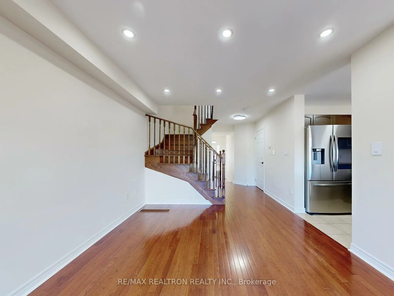 1192, Mary-Lou, Alcona, Innisfil