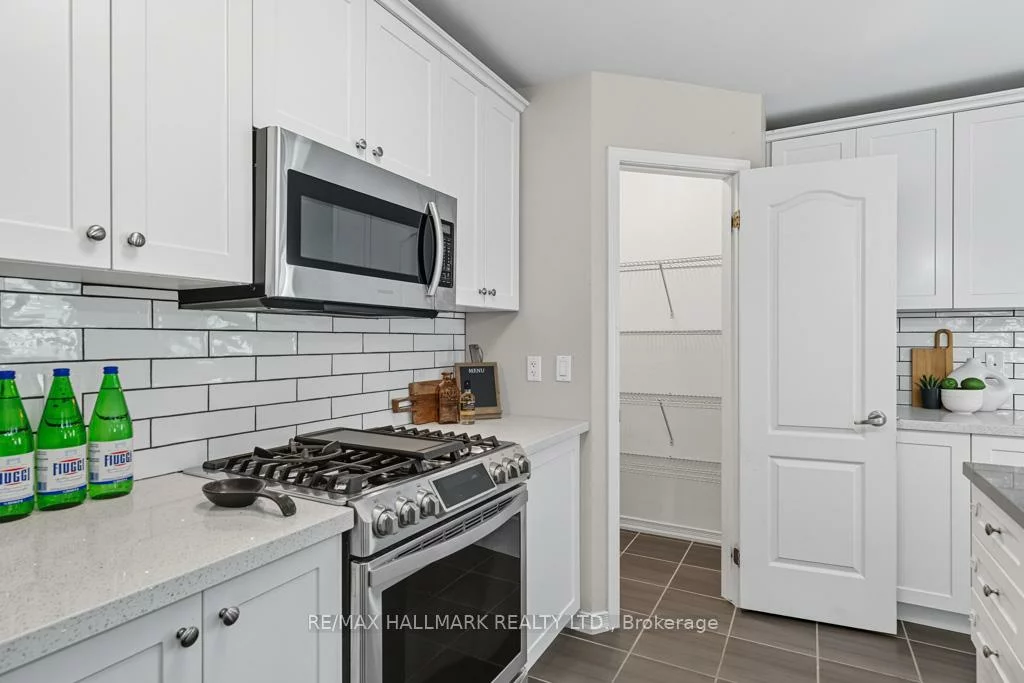 1278, Leslie, Alcona, Innisfil