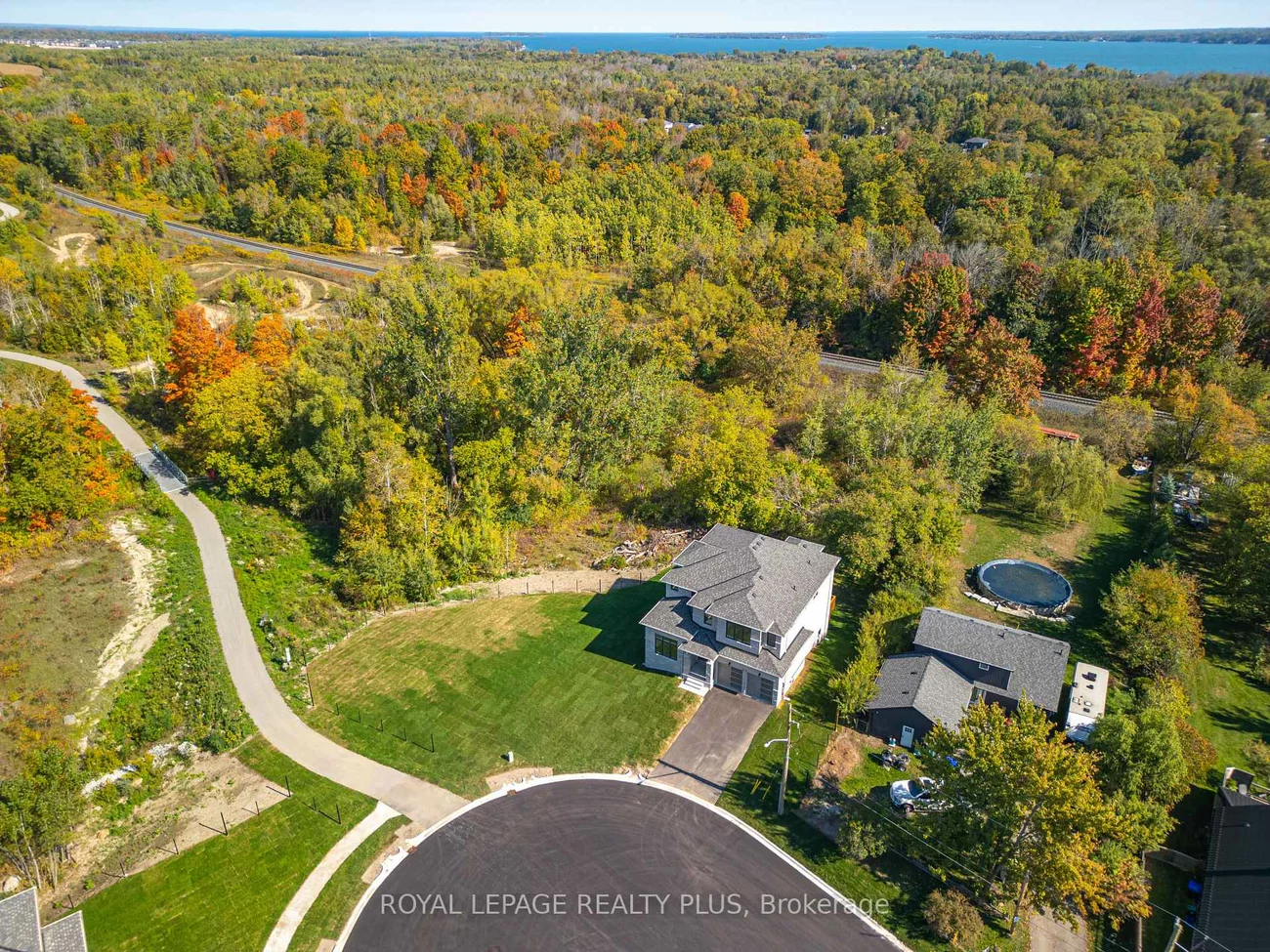 981, Church, Lefroy, Innisfil
