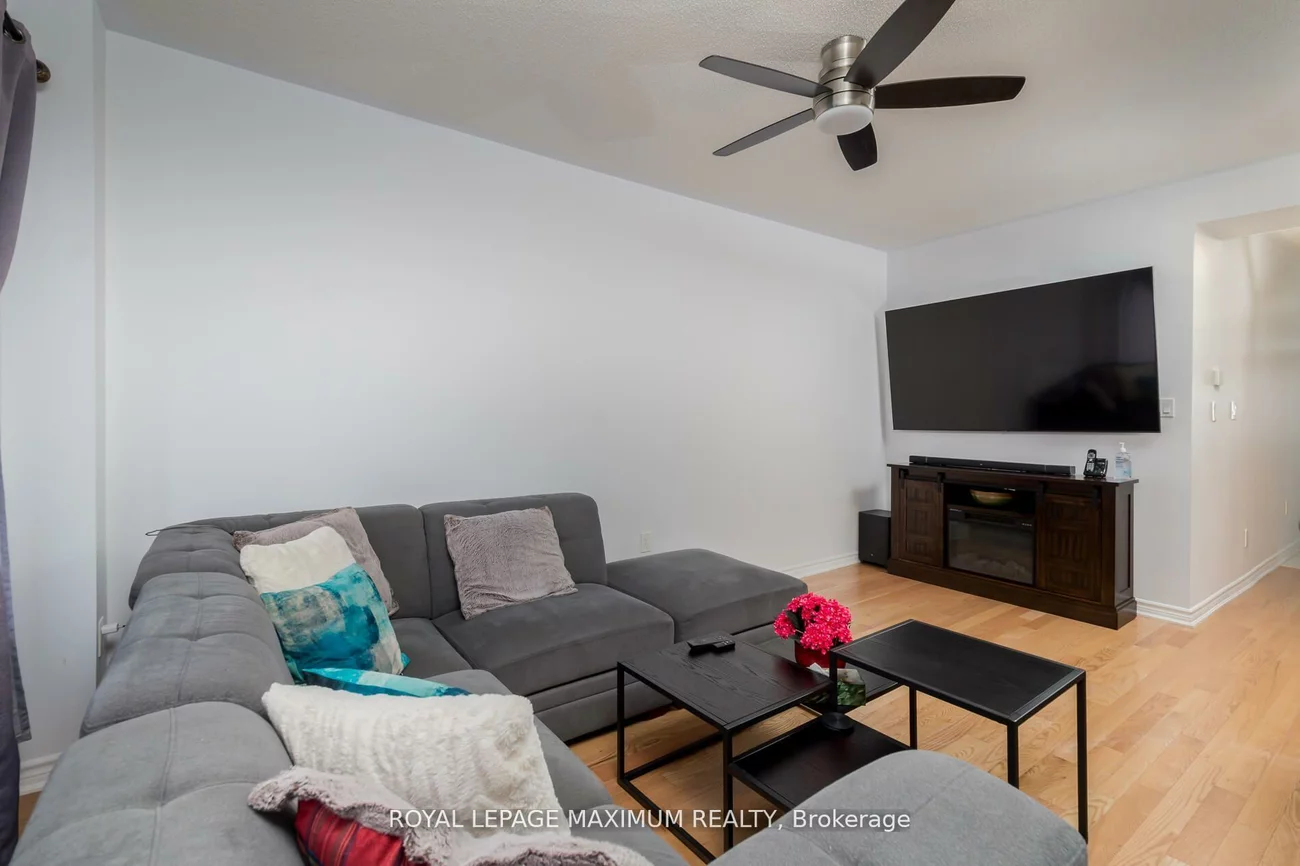 1518, Farrow, Alcona, Innisfil