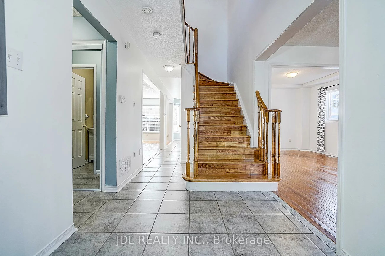 1187, Leslie, Alcona, Innisfil