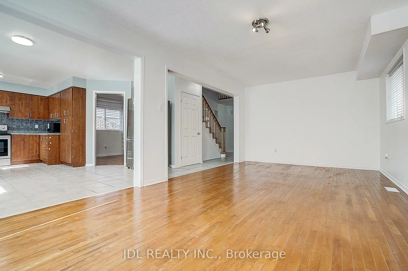 1187, Leslie, Alcona, Innisfil