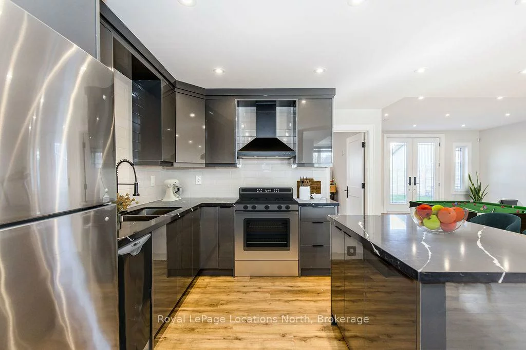 22, EAST JOHN, Cookstown, Innisfil