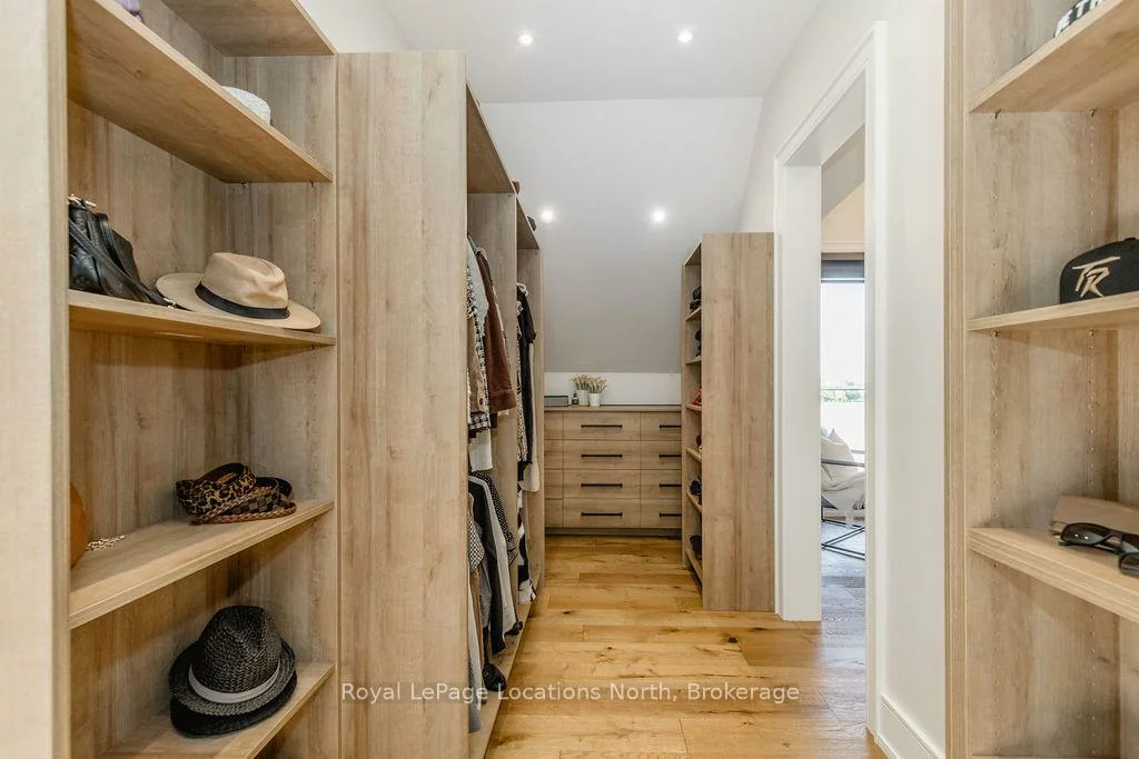 22, EAST JOHN, Cookstown, Innisfil