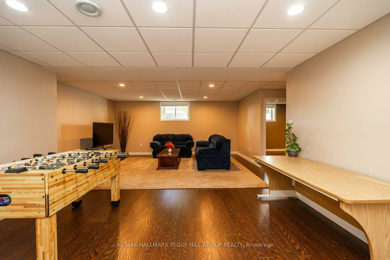 222, Glenn, Stroud, Innisfil