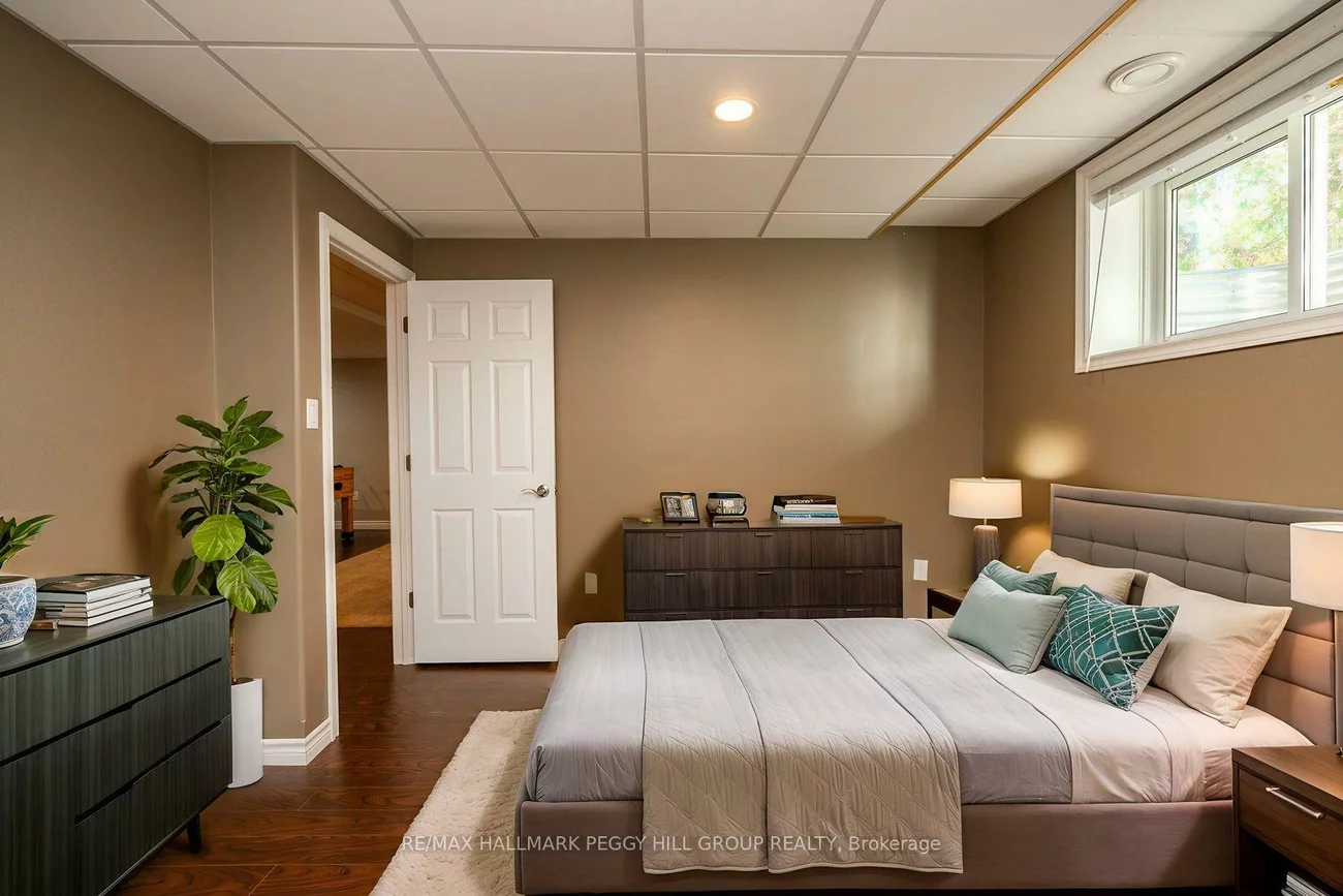 222, Glenn, Stroud, Innisfil