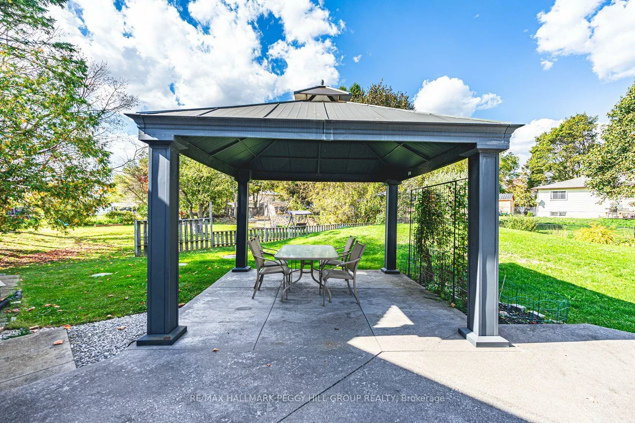 222, Glenn, Stroud, Innisfil