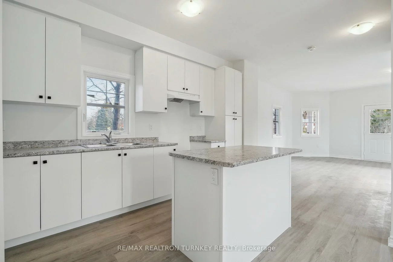 2, Ravenscraig, Cookstown, Innisfil