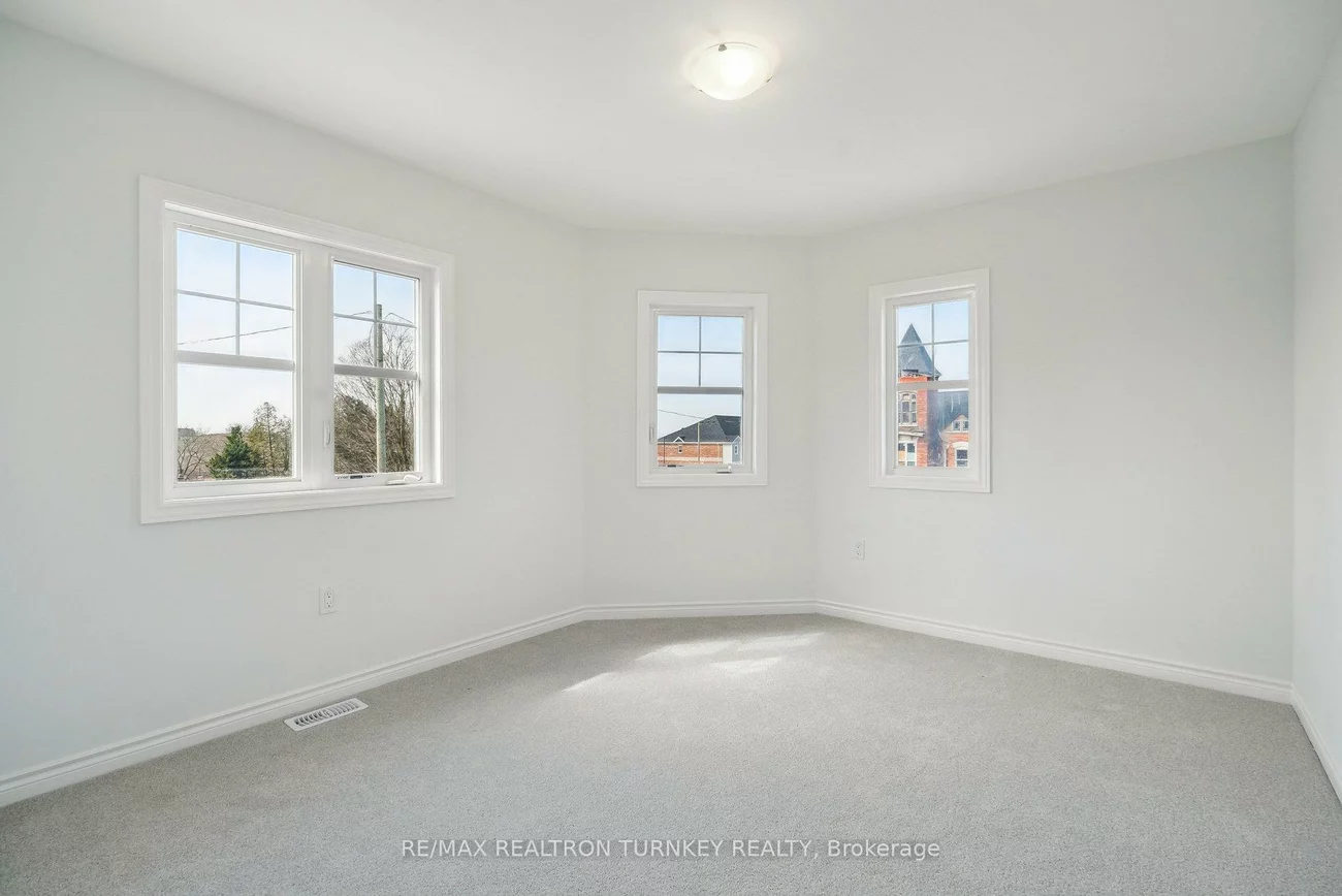 2, Ravenscraig, Cookstown, Innisfil