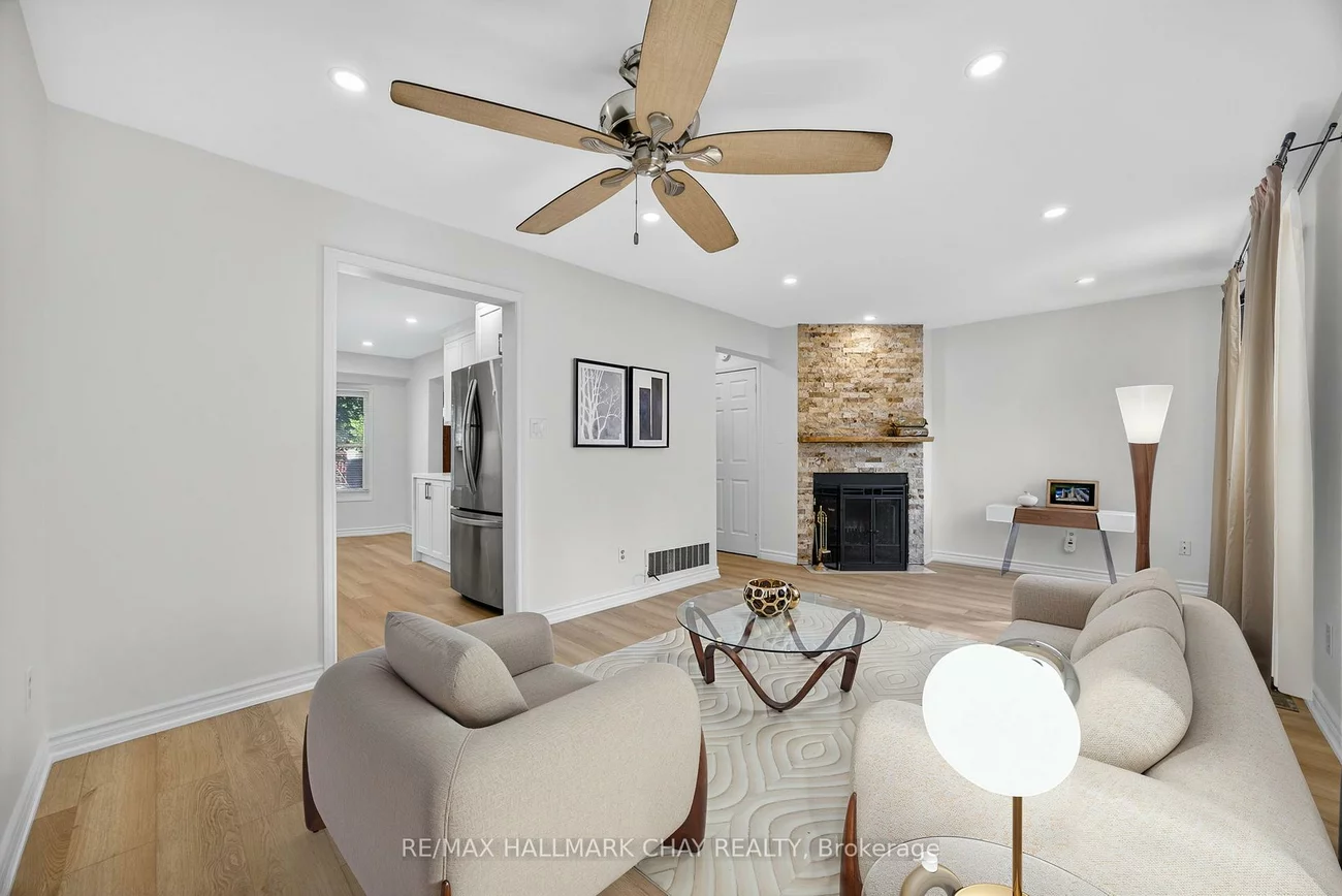 714, Candaras, Alcona, Innisfil