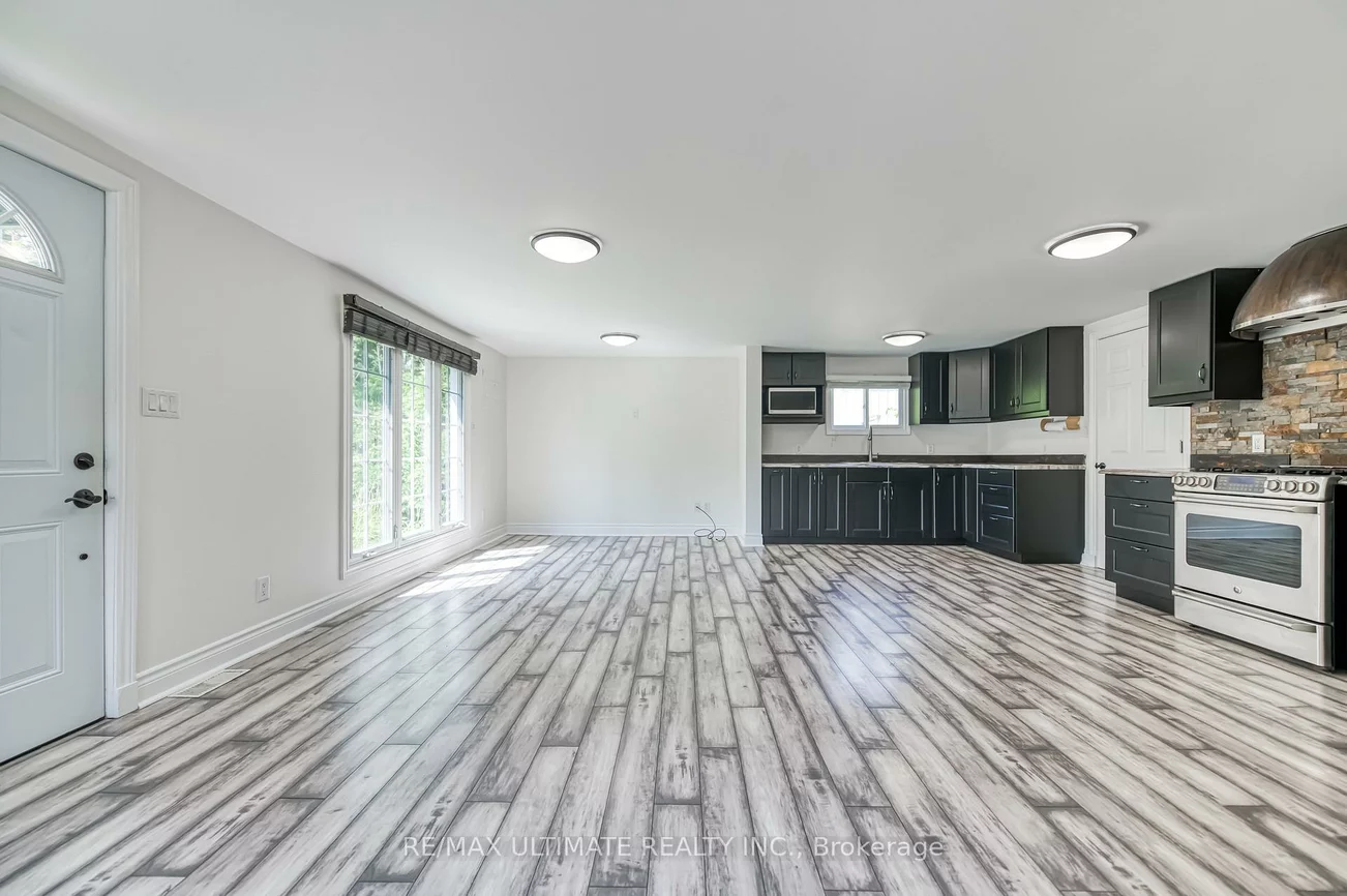 760, Florence, Alcona, Innisfil