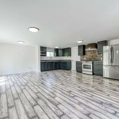 760, Florence, Alcona, Innisfil