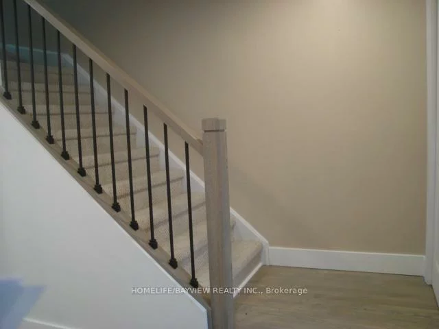 999, Anna Maria, Alcona, Innisfil