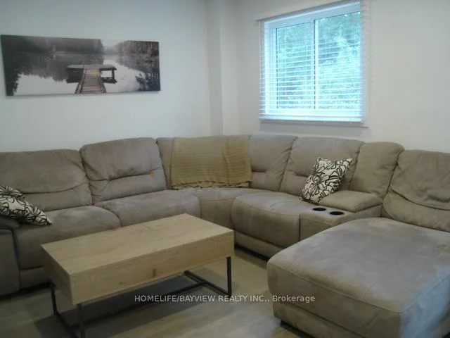 999, Anna Maria, Alcona, Innisfil