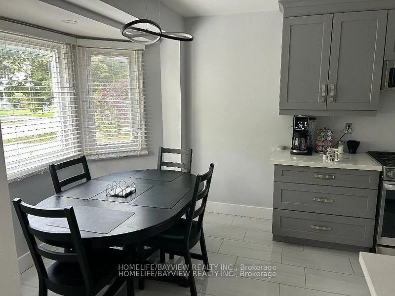 999, Anna Maria, Alcona, Innisfil